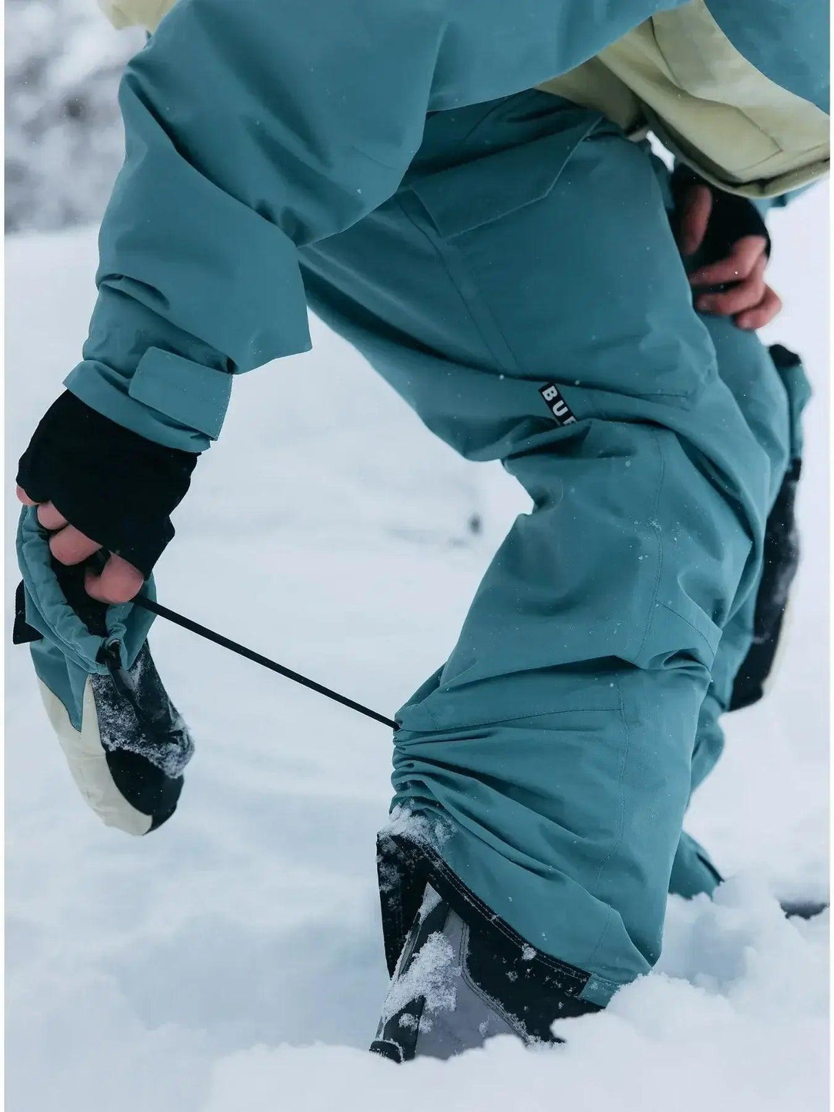 Alquiler Ropa Nieve Sierra Nevada - Pantalón / Niño -CaranvaSports - temporada 2026