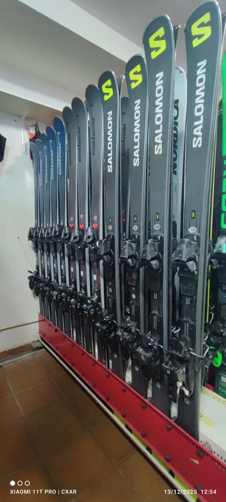 Alquiler Esquís Astún Huesca - Esquí / Principiante / Esquís - Caranva